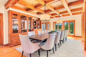 Tuckers Cove 7 Bedroom Home by RedAwning