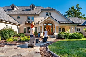 Tuckers Cove 7 Bedroom Home by RedAwning