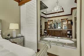 Tuckers Cove 7 Bedroom Home by RedAwning