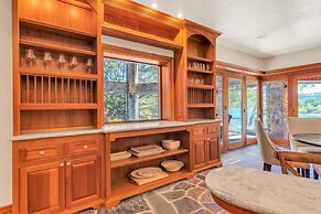 Tuckers Cove 7 Bedroom Home by RedAwning