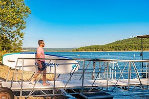 Tuckers Cove 7 Bedroom Home by RedAwning