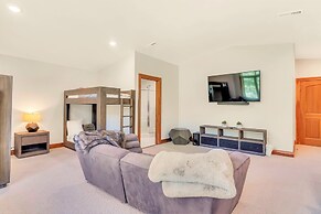 Tuckers Cove 7 Bedroom Home by RedAwning