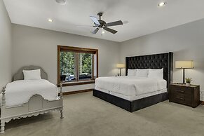 Tuckers Cove 7 Bedroom Home by RedAwning