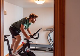 Tuckers Cove 7 Bedroom Home by RedAwning