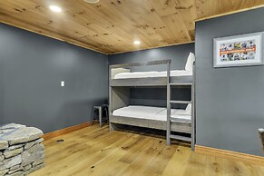 Tuckers Cove 7 Bedroom Home by RedAwning