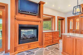 Tuckers Cove 7 Bedroom Home by RedAwning