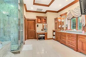 Tuckers Cove 7 Bedroom Home by RedAwning