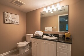 Yacht Club Villas #2-204 4 Bedroom Condo by RedAwning