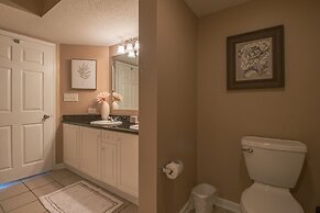 Yacht Club Villas #2-204 4 Bedroom Condo by RedAwning