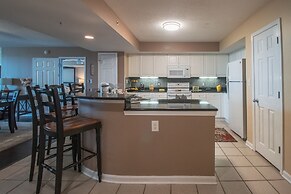 Yacht Club Villas #2-204 4 Bedroom Condo by RedAwning