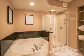 Yacht Club Villas #2-204 4 Bedroom Condo by RedAwning