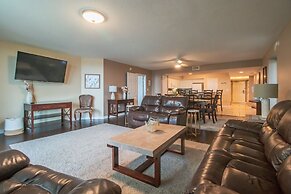 Yacht Club Villas #2-204 4 Bedroom Condo by RedAwning