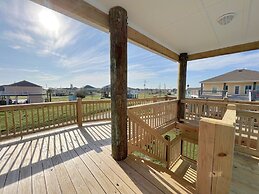 Crystal Blue 3 Bedroom Home by RedAwning