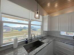 Crystal Blue 3 Bedroom Home by RedAwning