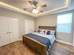 Crystal Blue 3 Bedroom Home by RedAwning