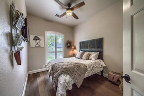 Dock Holiday LD 1215 3 Bedroom Home by RedAwning