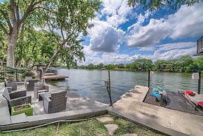 Dock Holiday LD 1215 3 Bedroom Home by RedAwning