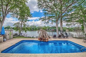 Dock Holiday LD 1215 3 Bedroom Home by RedAwning