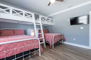 The Rookery Iii 7011 3 Bedroom Cottage by RedAwning