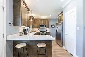 The Rookery Iii 7011 3 Bedroom Cottage by RedAwning