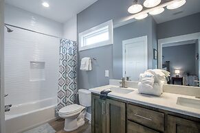 The Rookery Iii 7011 3 Bedroom Cottage by RedAwning