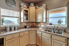 Egery Island Dream 4 Bedroom Home by RedAwning