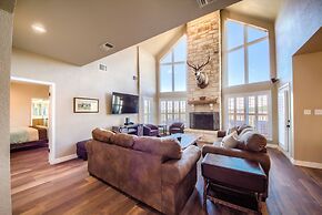 Cypress Ridge Cl 1181 5 Bedroom Home by RedAwning