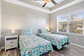 Willow Bend #832 2 Bedroom Condo by RedAwning