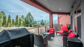 Fabulous Condo at Five Star Resort #209