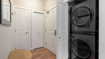 Fabulous Condo at Five Star Resort #209