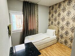 Zeus Convenient Suit İstanbul