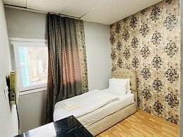 Zeus Convenient Suit İstanbul