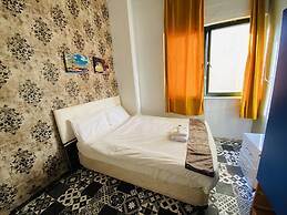 Zeus Convenient Suit İstanbul