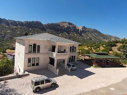 Karadut Hotel Nemrut