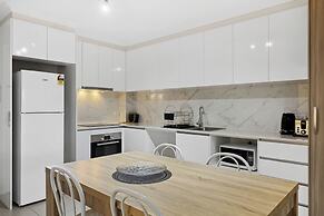Yaran Suites