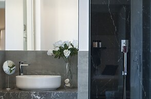 Roman Holidays Boutique