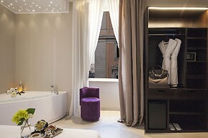 Roman Holidays Boutique