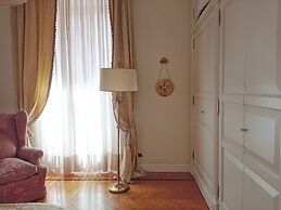 Roman Holidays Boutique