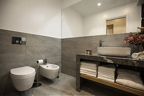 Roman Holidays Boutique