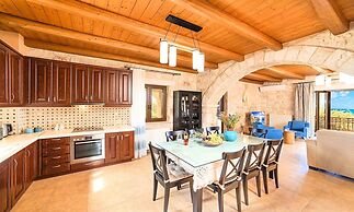 Psarou Beach House in Psarou