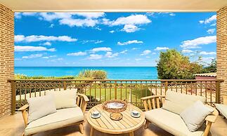 Psarou Beach House in Psarou