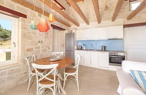 The Yiameli Collection - Meli