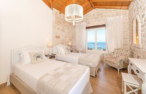 The Yiameli Collection - Levandi