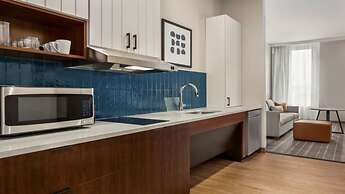 Staybridge Suites Lexington S Medical Ctr Area by IHG