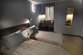 Victoria by Petit Chic