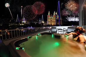 Victoria by Petit Chic