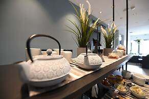 Victoria by Petit Chic