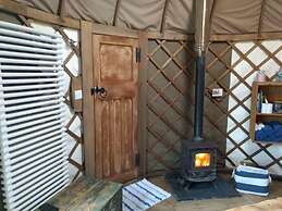Bembridge Harbour Yurt - Log Burner - Wifi