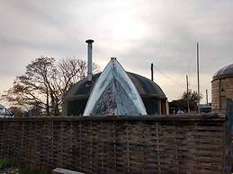 Bembridge Harbour Yurt - Log Burner - Wifi