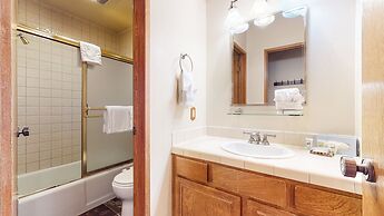 Val DIsere 32 Pet-Friendly, Walk To The Village, Private Washer Dryer,